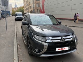 2018 Mitsubishi Outlander III Рестайлинг 3, серый, 2499999 рублей, вид 1