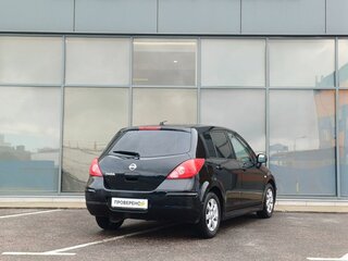 2011 Nissan Tiida I Рестайлинг, чёрный, 565000 рублей, вид 4