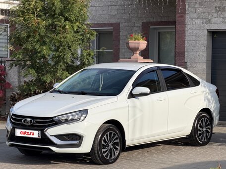 2023 Lada (ВАЗ) Vesta I Рестайлинг (NG), белый, 1090000 рублей, вид 1