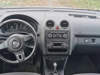 2013 Volkswagen Caddy Maxi III Рестайлинг, белый, 950000 рублей, вид 4