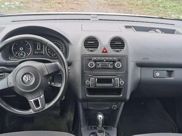 2013 Volkswagen Caddy Maxi III Рестайлинг, белый, 950000 рублей - вид 3