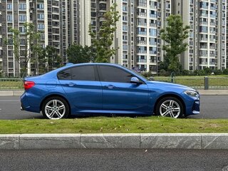 2022 BMW 1 серии 120i III (F52) Рестайлинг, синий, 1485000 рублей, вид 4