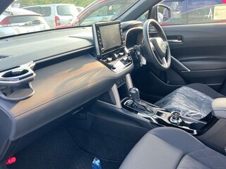2023 Toyota Corolla Cross I, серый, 1749911 рублей, вид 5