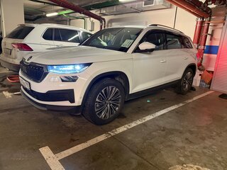 2022 Skoda Kodiaq I Рестайлинг, белый, 7650721 рублей, вид 1