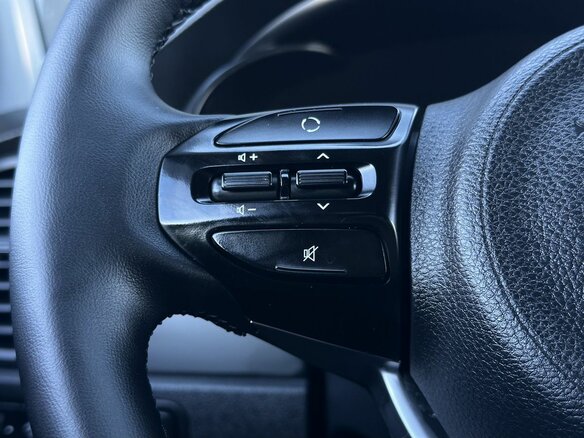 2018 Kia Rio IV, синий, 1289000 рублей - вид 14