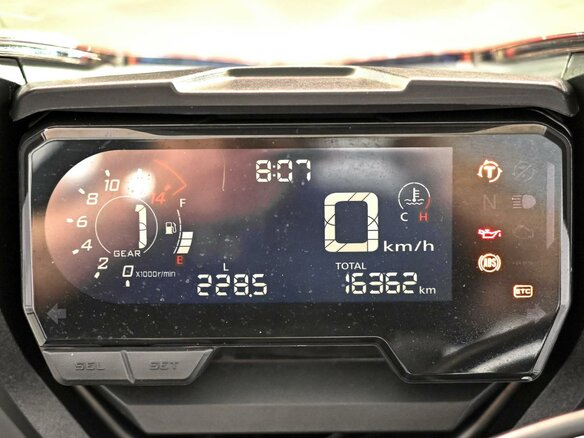 2023 Honda CBR 650R, красный, 977000 рублей - вид 8