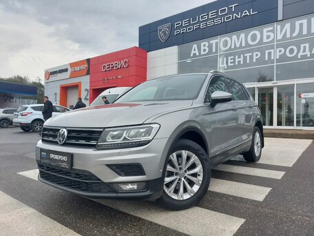 2018 Volkswagen Tiguan II, серебристый, 2520000 рублей, вид 3