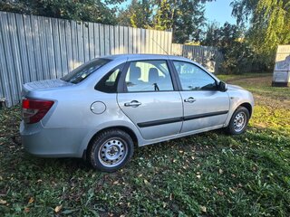 2013 Lada (ВАЗ) Granta I, серебристый, 400000 рублей, вид 3