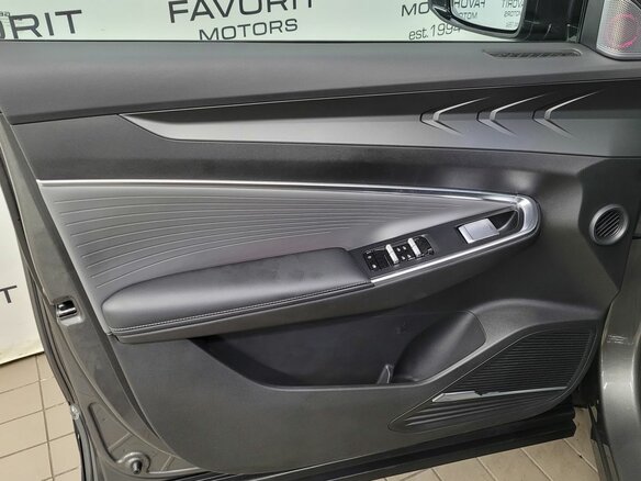2025 Geely Cityray, серый, 2349000 рублей - вид 7