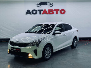 2021 Kia Rio IV Рестайлинг, белый, 1590000 рублей, вид 1