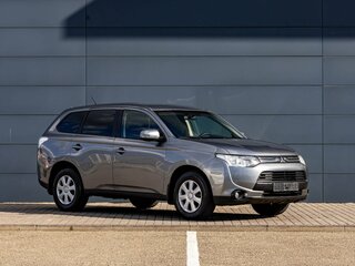 2013 Mitsubishi Outlander III, серый, 1395000 рублей, вид 3