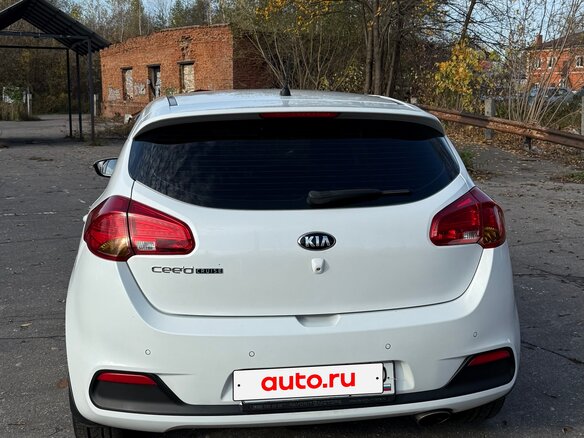 2014 Kia Ceed II, белый, 1180000 рублей - вид 3