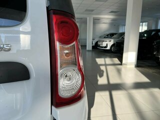 2014 Lada (ВАЗ) Largus I, белый, 380000 рублей, вид 5