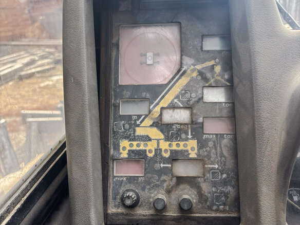 1999 Komatsu LW80M, красный, 1990000 рублей - вид 13