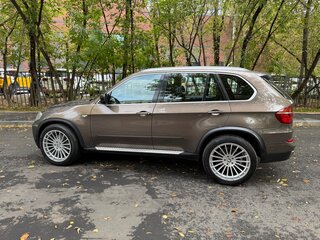 2012 BMW X5 50i II (E70) Рестайлинг, коричневый, 1700000 рублей, вид 3