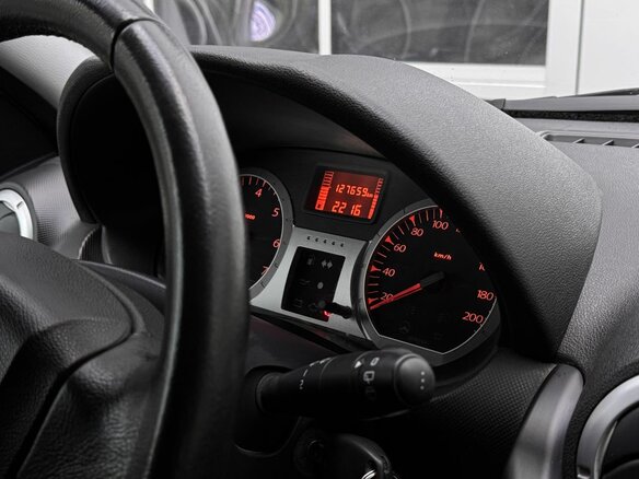 2016 Lada (ВАЗ) Largus I, серебристый, 990000 рублей - вид 7