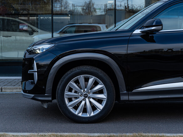 2026 Audi Q6 45 TFSI, чёрный, 7990000 рублей - вид 22