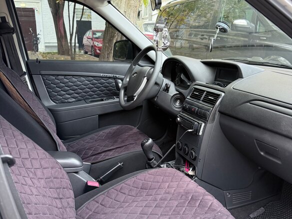 2014 Lada (ВАЗ) Priora I Рестайлинг, серебристый, 700000 рублей - вид 7