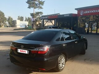 2016 Toyota Camry US Market VII (XV50) Рестайлинг, чёрный, 1900000 рублей, вид 4