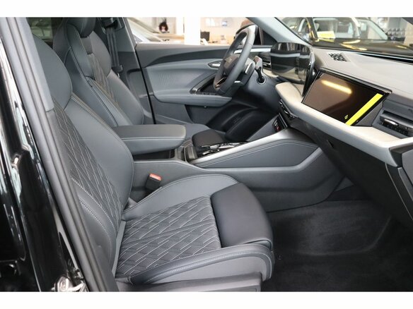 2026 Audi Q5 L III (GU), чёрный, 6799000 рублей - вид 12