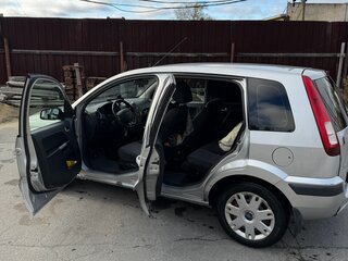 2008 Ford Fusion I Рестайлинг, серебристый, 430000 рублей, вид 3