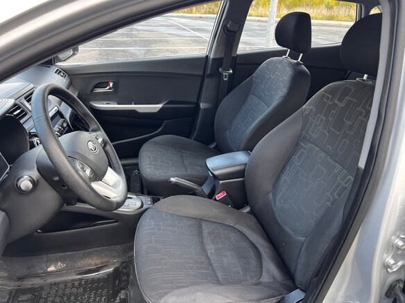 2012 Kia Rio 4-speed III, серый, 850000 рублей - вид 9