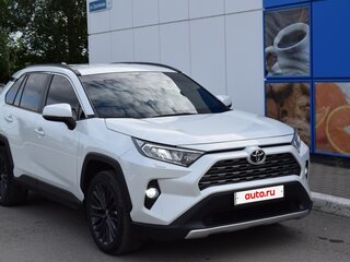 2020 Toyota RAV4 V (XA50), белый, 2690000 рублей, вид 2