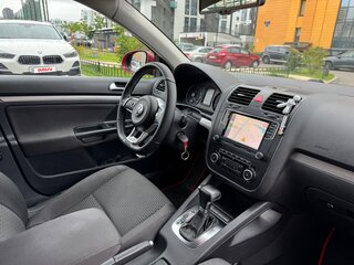 2010 Volkswagen Jetta V, красный, 550000 рублей, вид 4