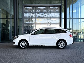 2017 Lada (ВАЗ) Vesta SW I, белый, 599000 рублей, вид 4