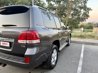 2011 Toyota Land Cruiser 200 Series, серый, 3150000 рублей, вид 5