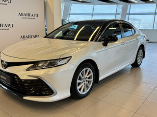 2021 Toyota Camry VIII (XV70) Рестайлинг, белый, 2788000 рублей, вид 1