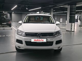 2013 Volkswagen Touareg II, белый, 2550000 рублей, вид 2