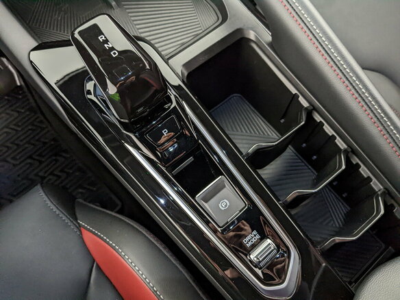 2024 Geely Coolray I Рестайлинг, белый - вид 26