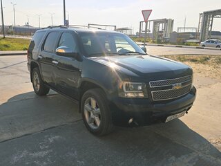 2008 Chevrolet Tahoe III, чёрный, 1300000 рублей, вид 2