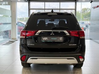 2019 Mitsubishi Outlander III Рестайлинг 3, чёрный, 1950000 рублей, вид 5