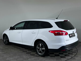 2015 Ford Focus III Рестайлинг, белый, 940000 рублей, вид 5
