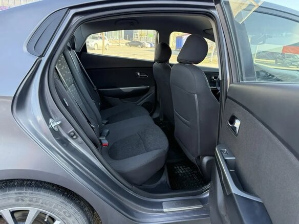 2014 Kia Rio 6-speed III, серый, 1300000 рублей - вид 19