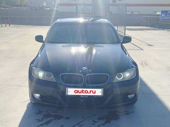 2010 BMW 3 серии 318i V (E90/E91/E92/E93) Рестайлинг, чёрный, 915000 рублей - вид 3