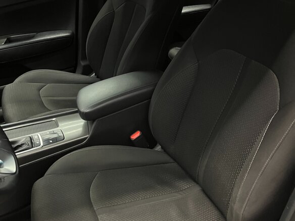 2019 Kia Optima IV Рестайлинг, белый, 1430000 рублей - вид 8