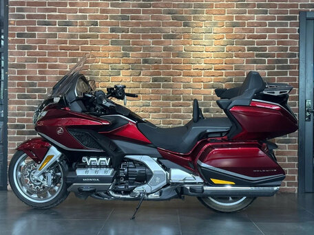 2021 Honda GL 1800 Gold Wing, красный, 3300000 рублей, вид 3