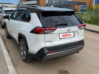 2019 Toyota RAV4 V (XA50), белый, 3170000 рублей, вид 4