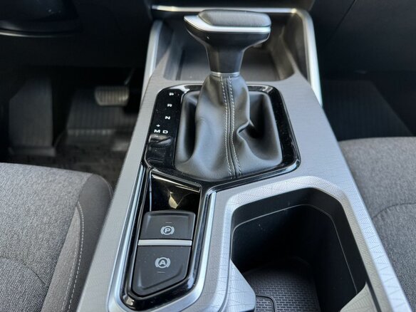 2024 Geely Emgrand II, белый, 1659000 рублей - вид 11
