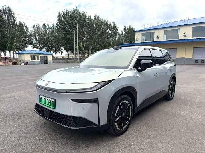 Открыть фотографии: Toyota bZ3X