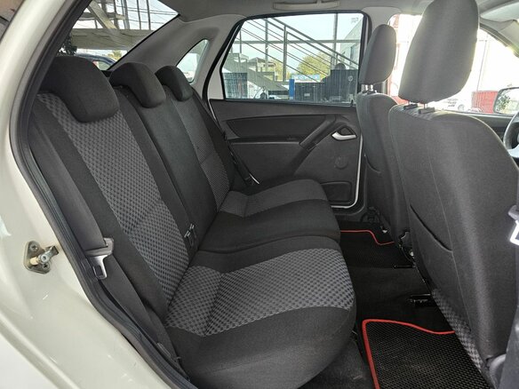 2013 Lada (ВАЗ) Granta I, белый, 399000 рублей - вид 14