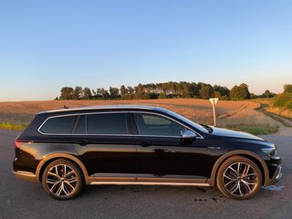2022 Volkswagen Passat Alltrack B8 Рестайлинг, чёрный, 4262324 рублей, вид 4