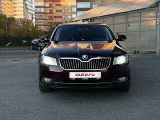 2014 Skoda Superb DSG II Рестайлинг, пурпурный, 1099000 рублей, вид 2