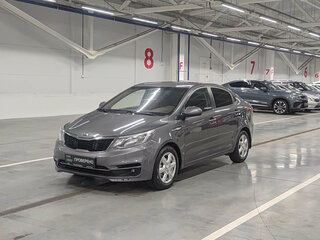 2016 Kia Rio III Рестайлинг, серый, 870000 рублей, вид 1