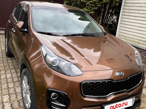 2017 Kia Sportage IV, коричневый, 1750000 рублей - вид 1