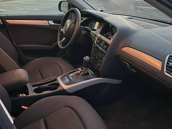 2010 Audi A4 IV (B8), чёрный, 1050000 рублей - вид 7