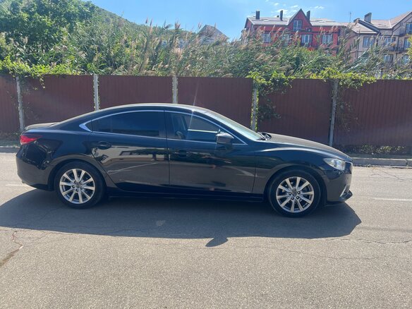 2017 Mazda 6 III (GJ) Рестайлинг, чёрный, 1850000 рублей - вид 2
